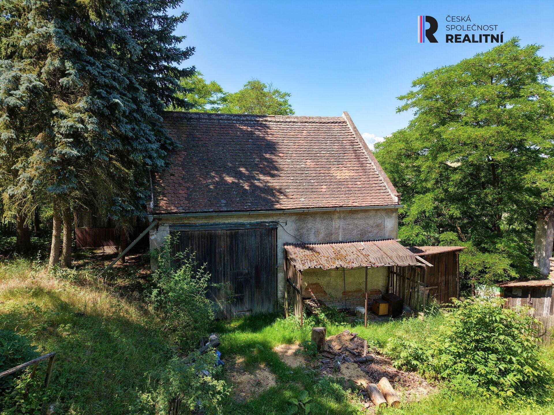 Prodej domu, stodoly na pozemku celkem 5.400m2