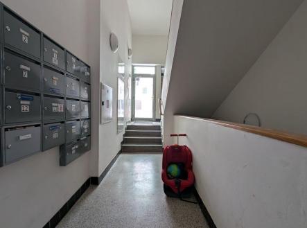 Pronájem bytu, 1+1, 43 m²