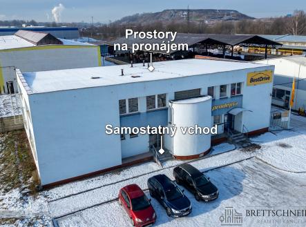 Pronájem kanceláře, 315 m²