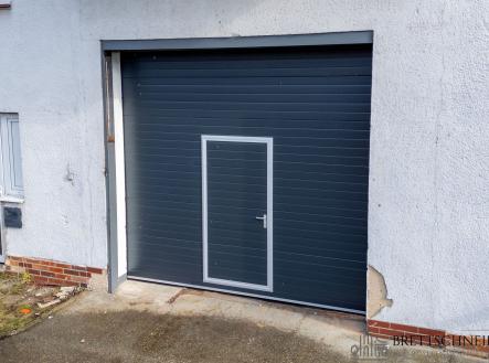 Pronájem komerčního objektu, sklad, 295 m²