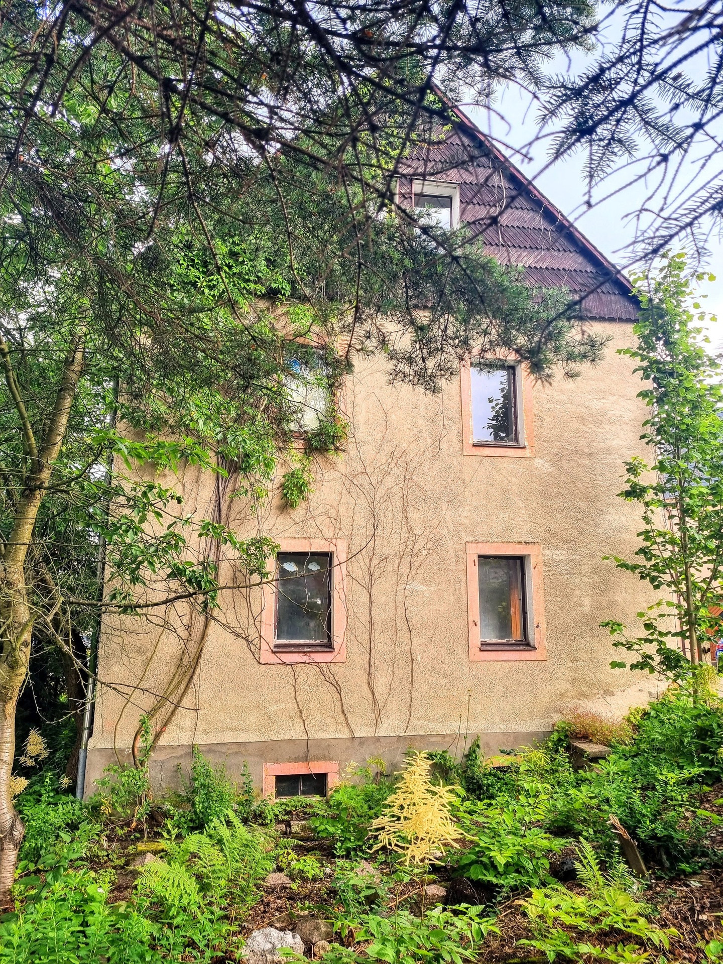 Elite Garden Resedence.