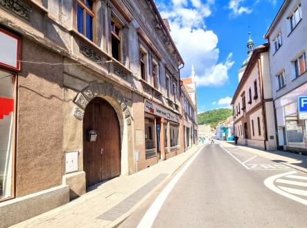 Pronájem bytu, 1+1, 66 m²