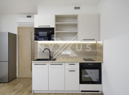 Pronájem bytu, 1+kk, 42 m²