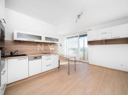 Pronájem bytu, 1+kk, 32 m²