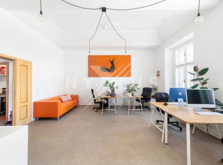 Pronájem kanceláře, 84 m²