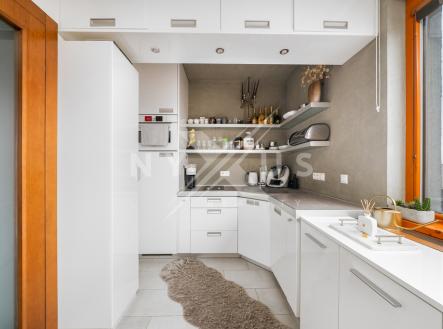 Pronájem bytu, 1+kk, 42 m²