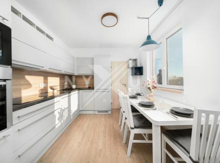 Prodej bytu, 5+kk, 144 m²