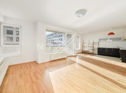 Pronájem bytu, 3+kk, 83 m²