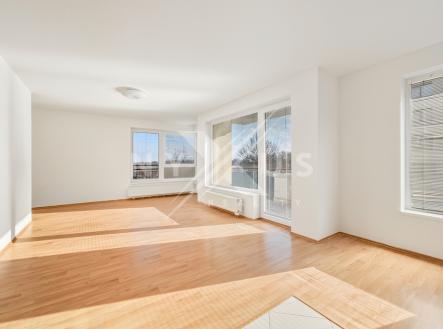 Pronájem bytu, 3+kk, 83 m²