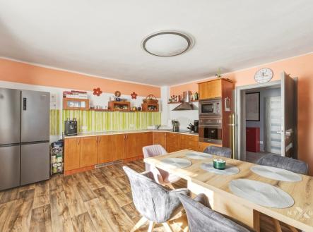 Prodej hotel, 400 m²