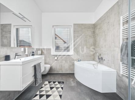 Pronájem domu/vily, 145 m²