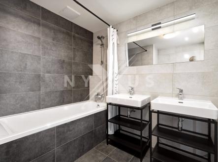 Pronájem bytu, 3+kk, 69 m²