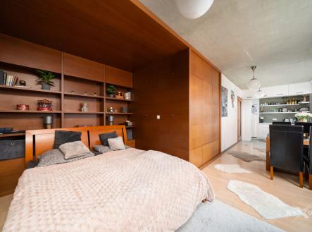 Pronájem bytu, 1+kk, 42 m²