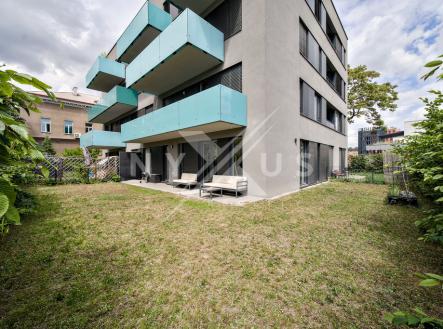 Pronájem bytu, 3+kk, 233 m²