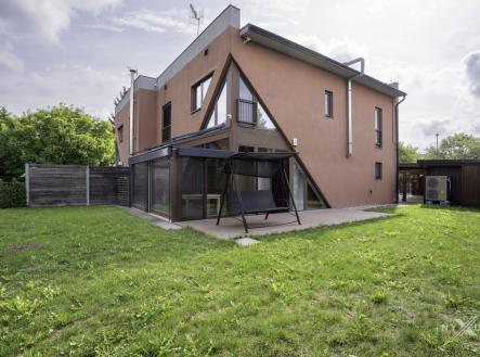 Pronájem domu/vily, 204 m²