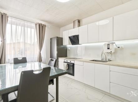 Pronájem bytu, 2+1, 50 m²