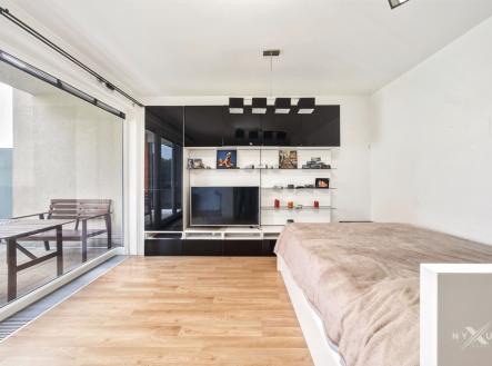 Prodej bytu, 1+kk, 124 m²