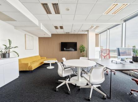 Pronájem kanceláře, 208 m²
