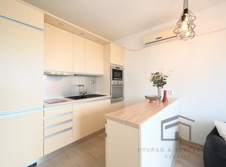 Pronájem bytu, 2+kk, 44 m²