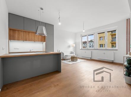 Pronájem bytu, 3+kk, 64 m²