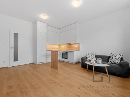 Pronájem bytu, 2+kk, 45 m²