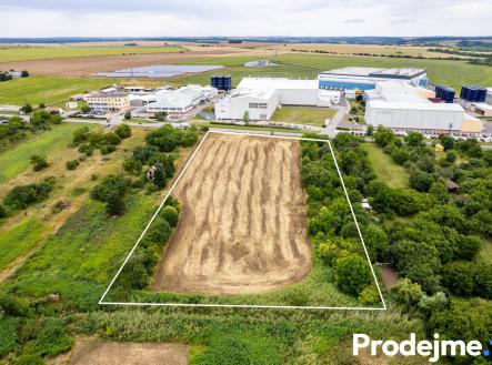 Prodej - pozemek pro komerční výstavbu, 11 010 m²