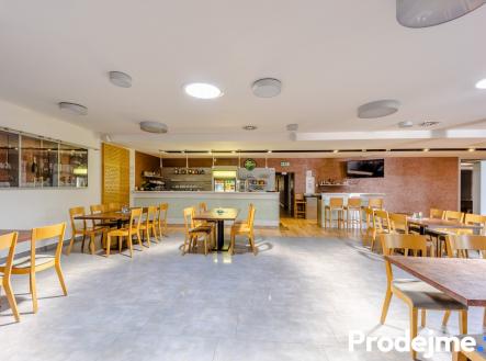 Prodej - hotel, 2 760 m²