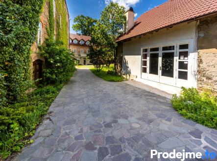 Prodej - hotel, 1 288 m²