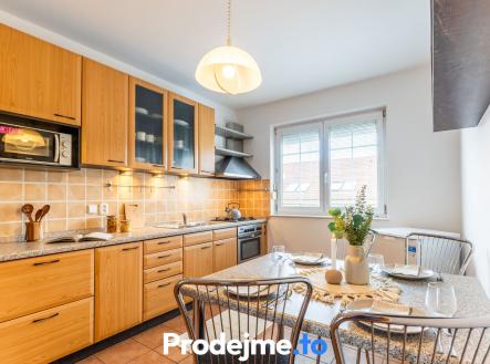 Prodej bytu, 3+1, 95 m²