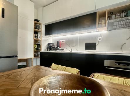 Pronájem bytu, 3+kk, 78 m²