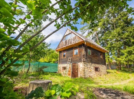 Prodej - pozemek, zahrada, 1 799 m²