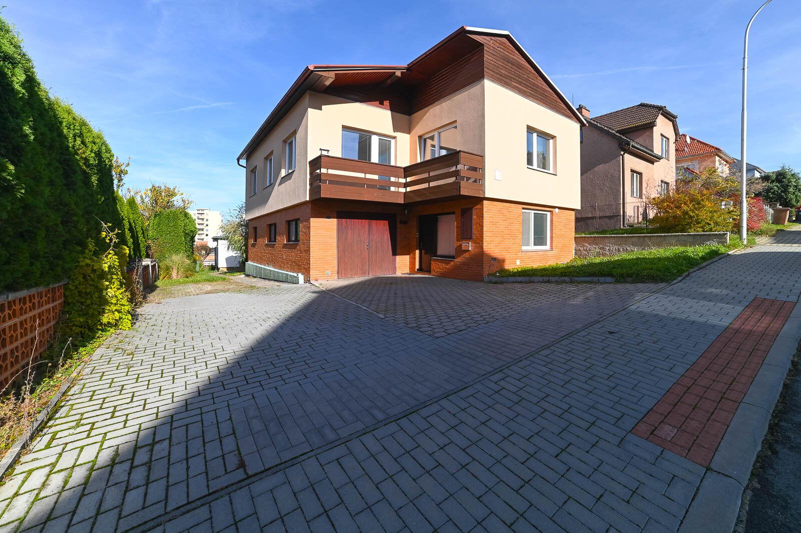Prodej rodinného domu 180 m², pozemek 380 m² Zlín - Prštné