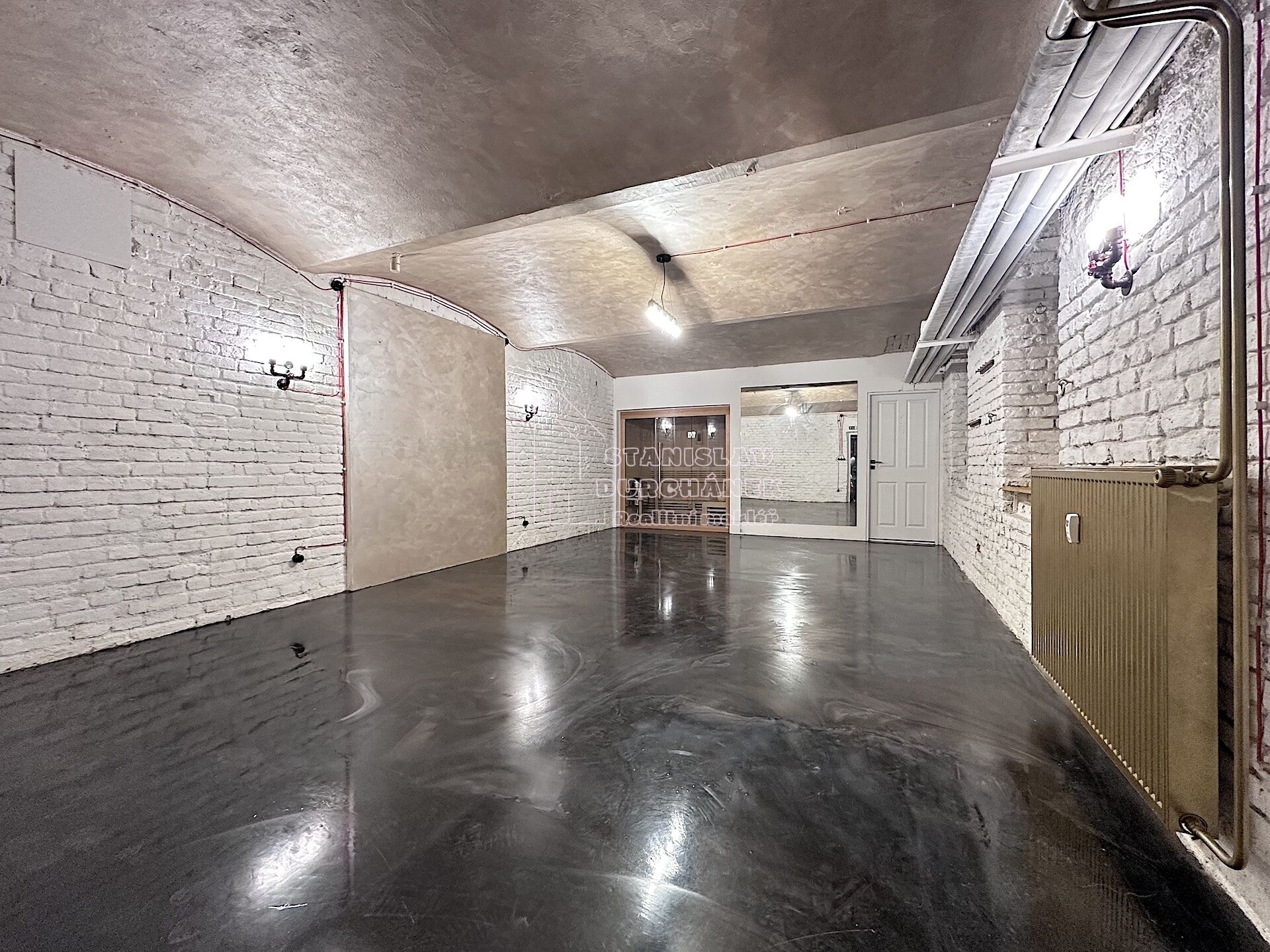 Pronájem dílny, ateliéru apod., 89 m2, Praha 8-Karlín, ul. Pernerova