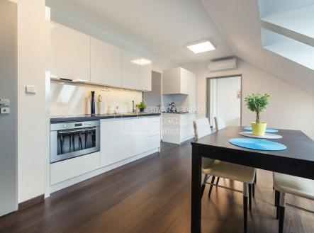 Pronájem bytu, 2+kk, 43 m²