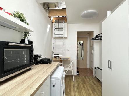 Pronájem bytu, 1+kk, 17 m²
