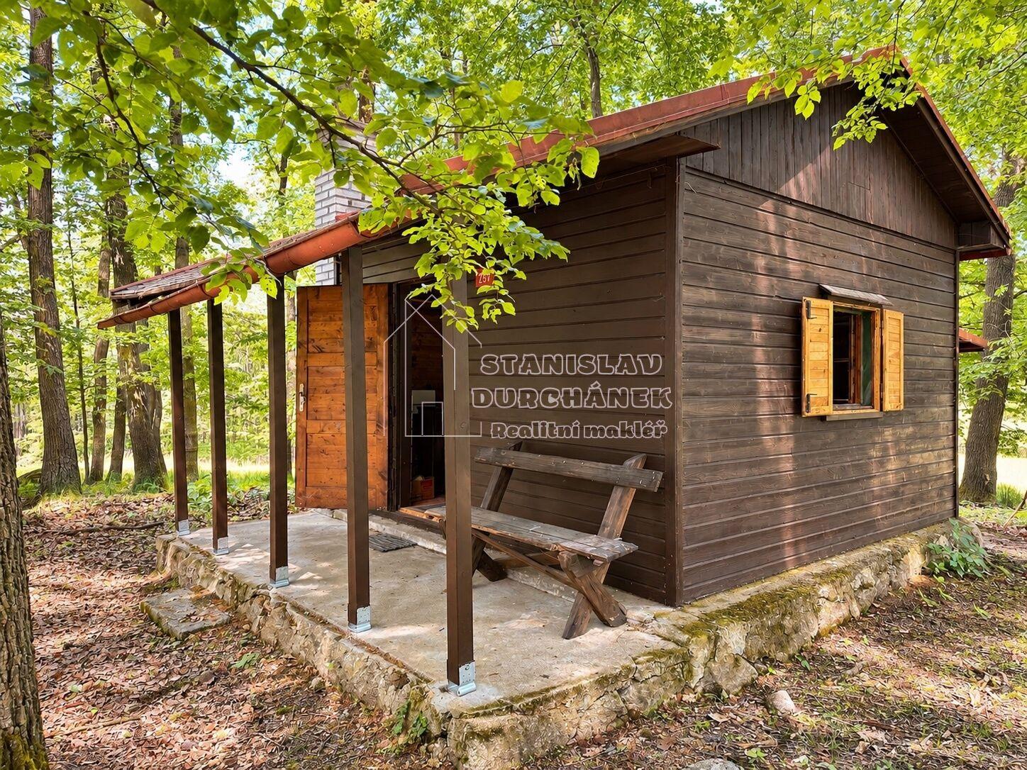 Prodej chaty 29 m², Pohoří (Skalsko), okr. Praha-západ, 12 km od D0 - Pražského okruhu