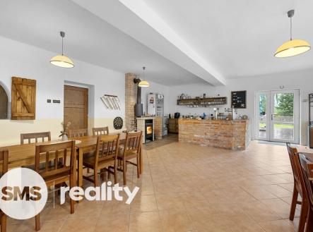 Prodej - hotel, 442 m²