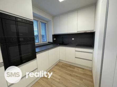 Pronájem bytu, 3+kk, 85 m²