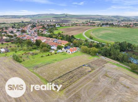 Prodej pozemku pro bydlení, 1 184 m²