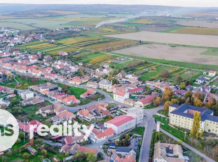 Prodej - pozemek pro komerční výstavbu, 3 576 m²