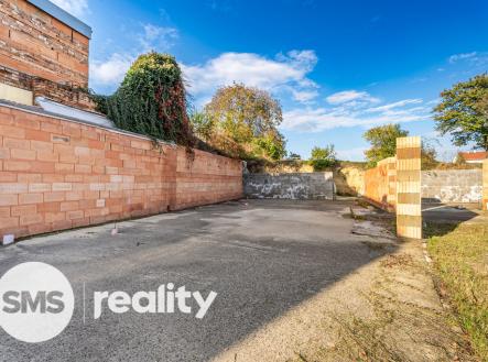 Prodej pozemku pro komerční výstavbu, 2 376 m²