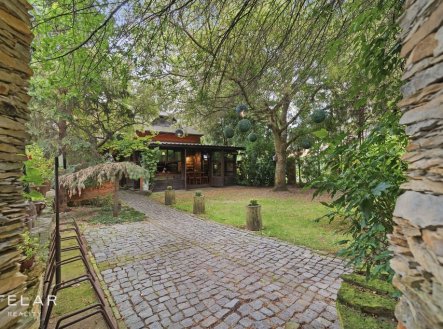 Prodej restaurace, 864 m²