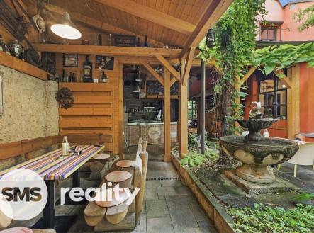 Prodej - restaurace, 173 m²