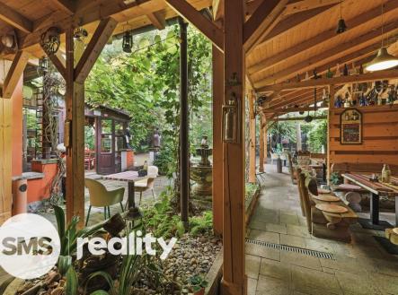 Prodej - restaurace, 173 m²