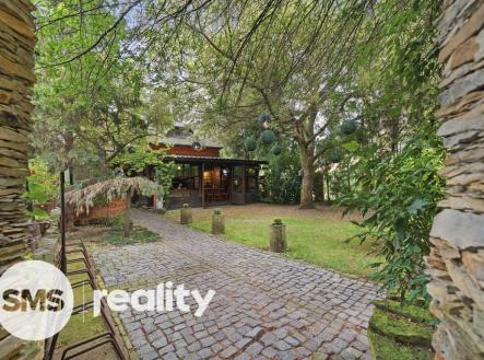 Prodej - restaurace, 173 m²