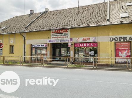 Pronájem - obchodní prostor, 749 m²