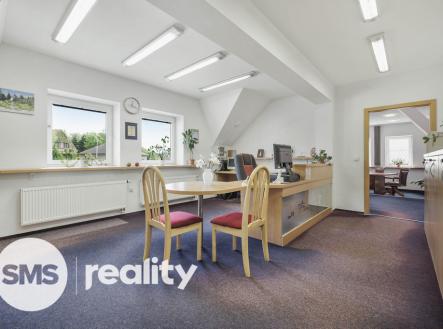 Pronájem - obchodní prostor, 749 m²