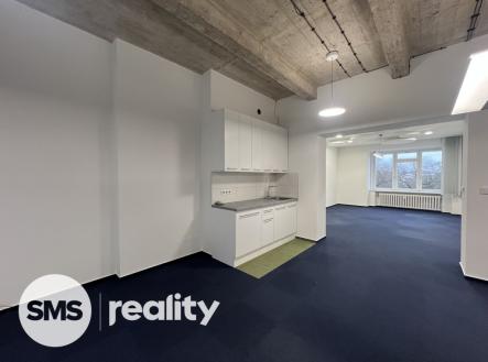 Pronájem kanceláře, 105 m²