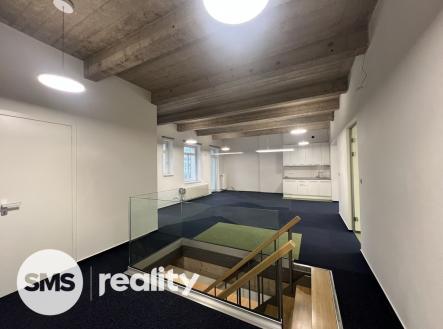 Pronájem kanceláře, 105 m²