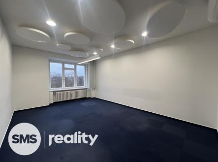 Pronájem kanceláře, 105 m²